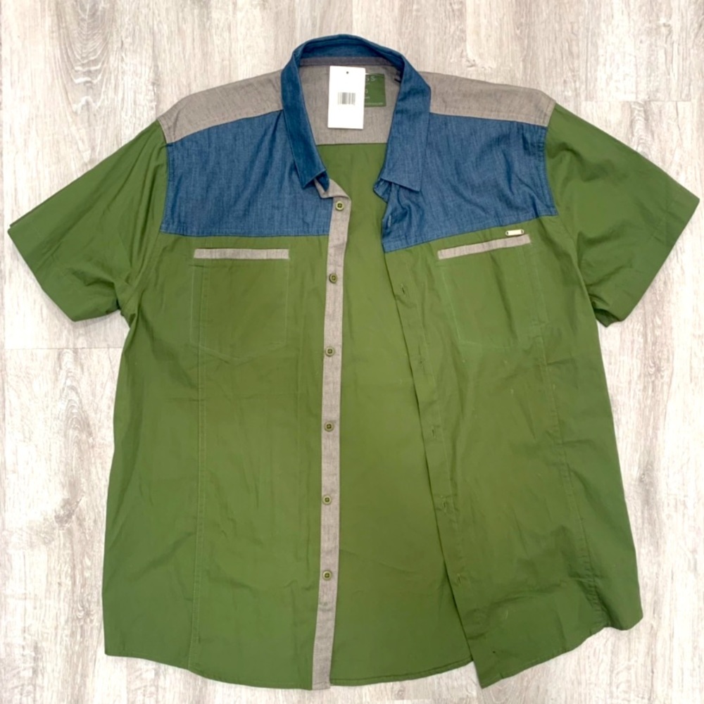 Guess Shirt Sleeve Button Up Shirt